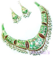 Lac Necklace Ear ring Set - click here for large view